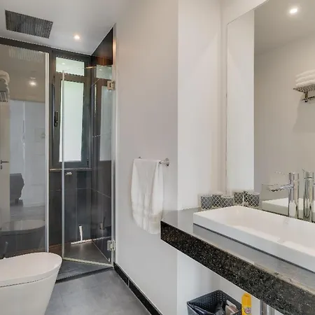 Ferienwohnung Fuer 4 Personen Ca 80 Qm In Funchal, Madeira Und Umgebung *