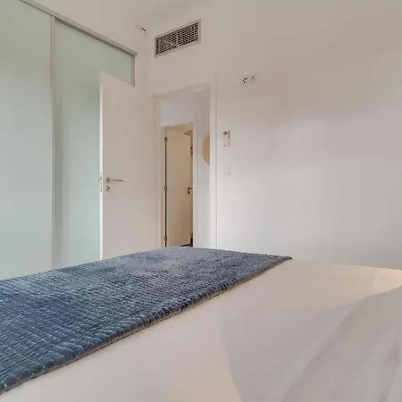 Apartment Ferienwohnung Fuer 4 Personen Ca 80 Qm In Funchal, Madeira Und Umgebung
