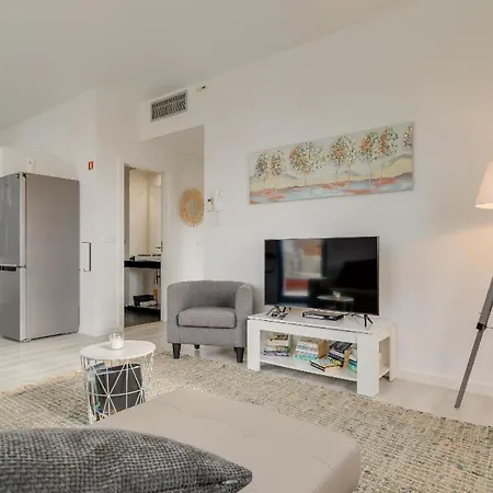 Ferienwohnung Fuer 4 Personen Ca 80 Qm In Funchal, Madeira Und Umgebung