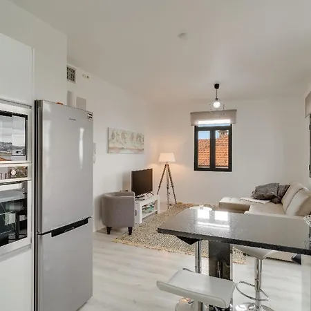 Apartment Ferienwohnung Fuer 4 Personen Ca 80 Qm In Funchal, Madeira Und Umgebung Funchal (Madeira)