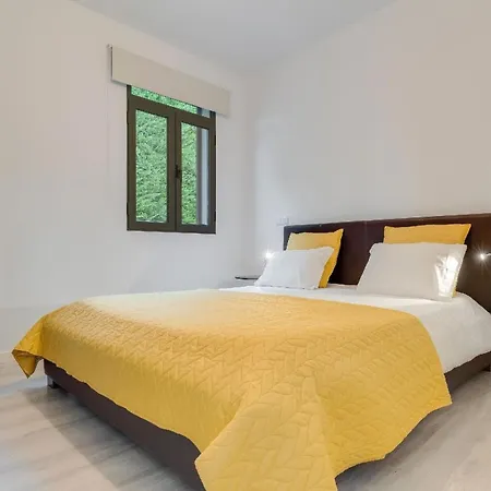 Ferienwohnung Fuer 4 Personen Ca 80 Qm In Funchal, Madeira Und Umgebung Funchal (Madeira)