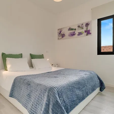 Apartment Ferienwohnung Fuer 4 Personen Ca 80 Qm In Funchal, Madeira Und Umgebung *