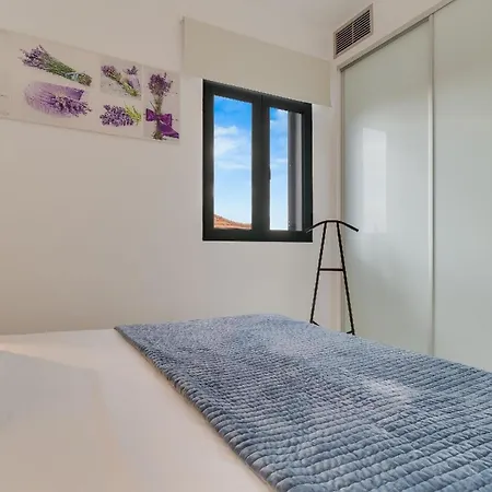 Ferienwohnung Fuer 4 Personen Ca 80 Qm In Funchal, Madeira Und Umgebung Apartment *