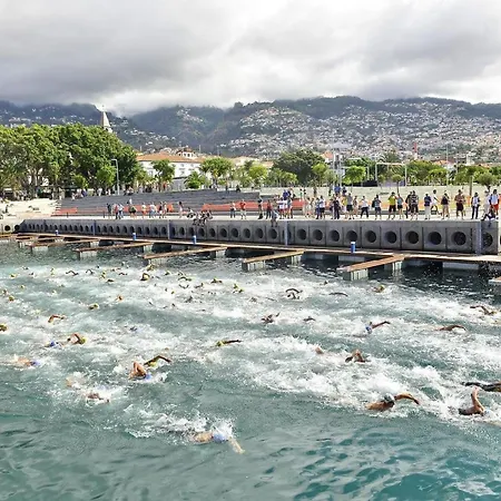 Ferienwohnung Fuer 4 Personen Ca 80 Qm In Funchal, Madeira Und Umgebung
